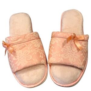 NEW W TAGS Vintage 1980s Peach Lace Slippers with Bow Medium 7-8